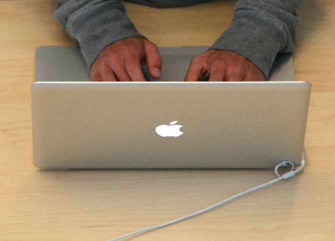 Una foto di un MacBook